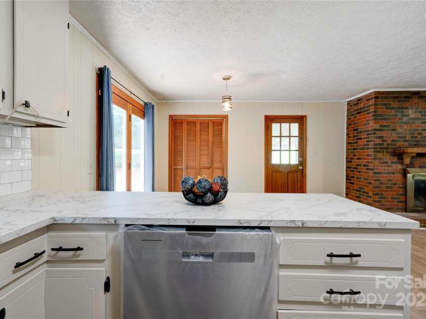 3043 Charles Road, Shelby, NC 28152.  MLS# CAR4267138, YatesRealty ID 24220. 