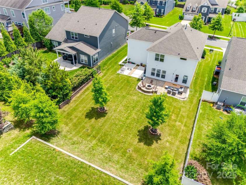 16008 Weeping Valley Drive, Fort Mill, SC 29715.  MLS# CAR4258885, YatesRealty ID 24223. 