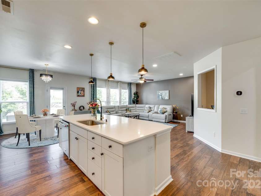 16008 Weeping Valley Drive, Fort Mill, SC 29715.  MLS# CAR4258885, YatesRealty ID 24223. 