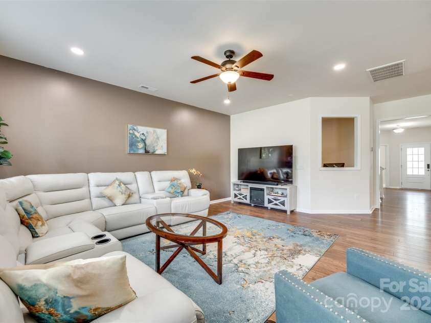 16008 Weeping Valley Drive, Fort Mill, SC 29715.  MLS# CAR4258885, YatesRealty ID 24223. 