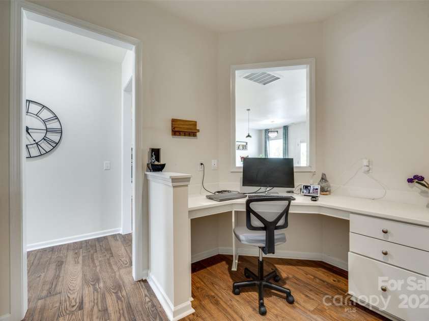 16008 Weeping Valley Drive, Fort Mill, SC 29715.  MLS# CAR4258885, YatesRealty ID 24223. 