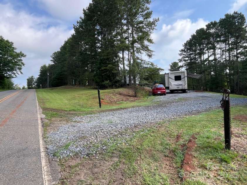 560 Hester Mill Road, Rutherfordton, NC 28139.  MLS# CAR4277106, YatesRealty ID 24224. 