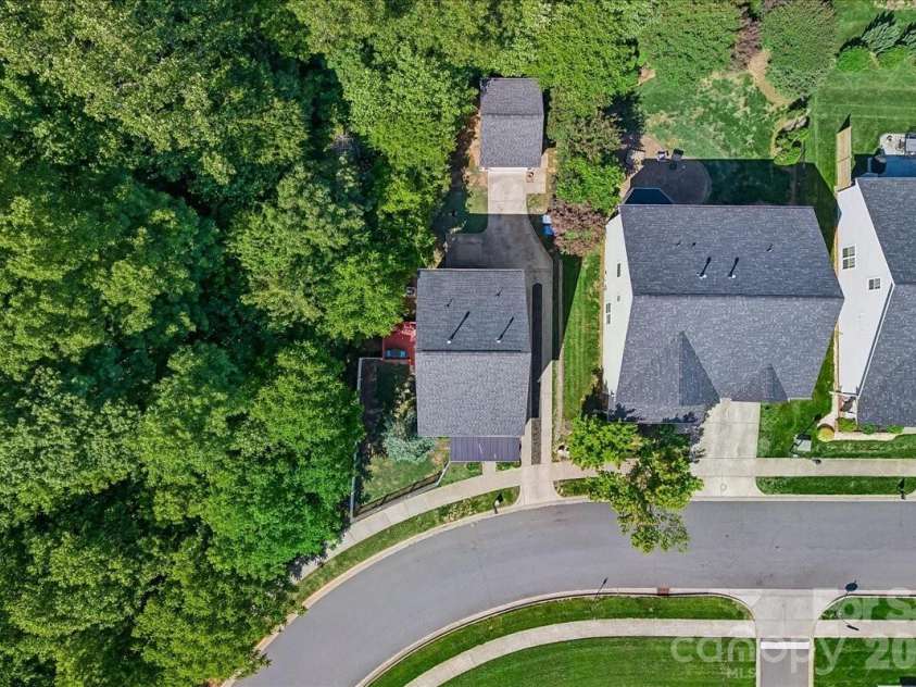 6005 Whitehawk Hill Road, Mint Hill, NC 28227.  MLS# CAR4381854, YatesRealty ID 24224. 