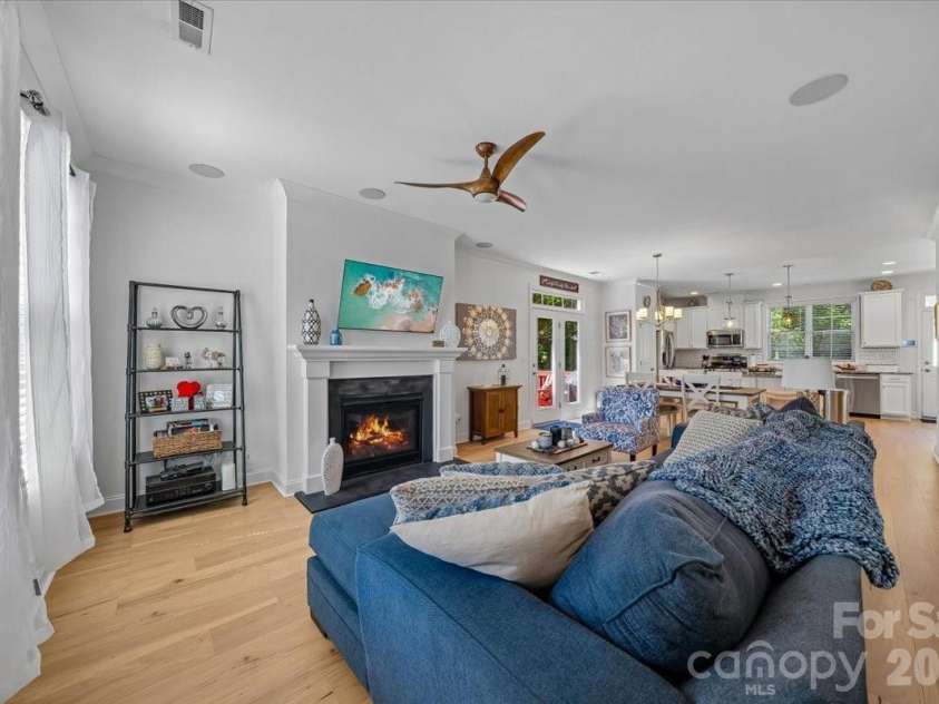 6005 Whitehawk Hill Road, Mint Hill, NC 28227.  MLS# CAR4381854, YatesRealty ID 24224. Living Room