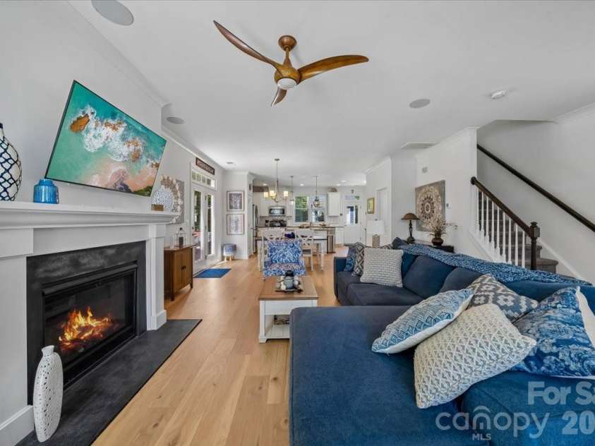 6005 Whitehawk Hill Road, Mint Hill, NC 28227.  MLS# CAR4381854, YatesRealty ID 24224. Living Room
