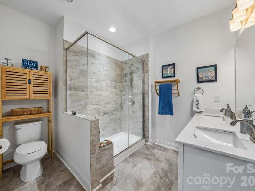 6005 Whitehawk Hill Road, Mint Hill, NC 28227.  MLS# CAR4381854, YatesRealty ID 24224. Primary Bathroom