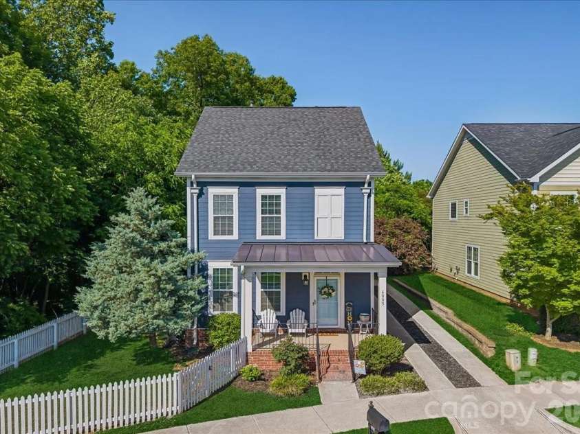 6005 Whitehawk Hill Road, Mint Hill, NC 28227.  MLS# CAR4381854, YatesRealty ID 24224. Welcome Home!