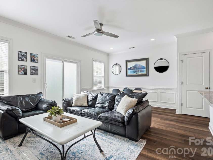 263 Keener Boulevard, Belmont, NC 28012.  MLS# CAR4341065, YatesRealty ID 24225. Tons of natural light!