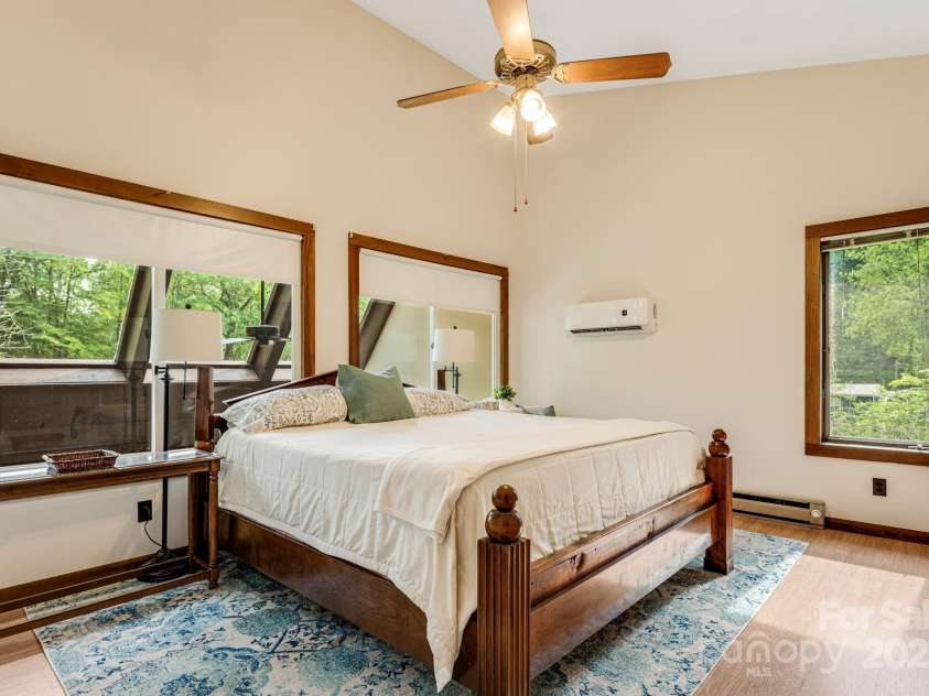 79 Creekside Lane, Spruce Pine, NC 28777.  MLS# CAR4272276, YatesRealty ID 24225. 