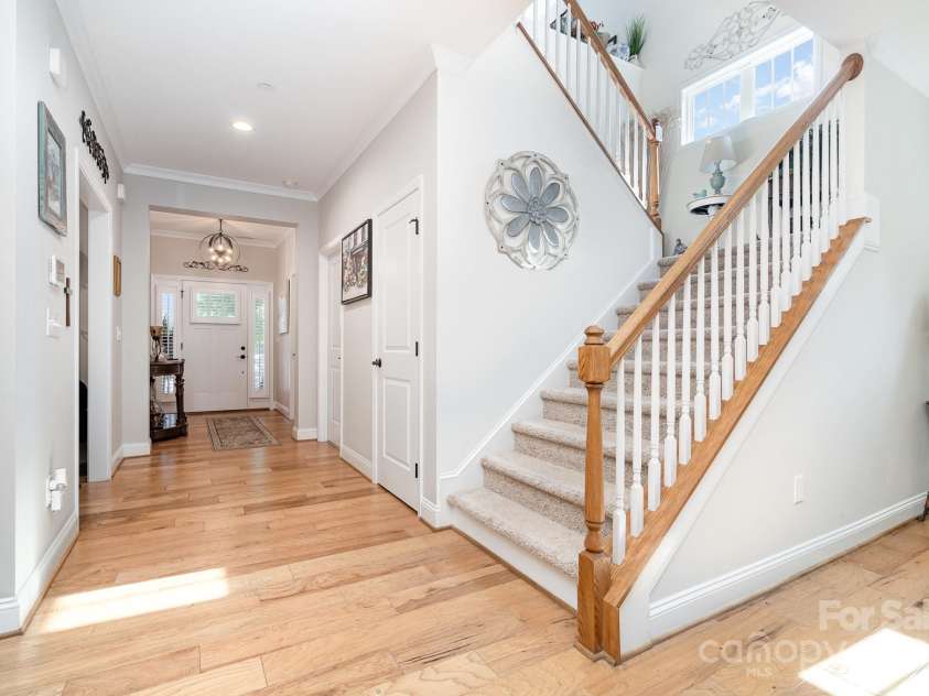 3899 Zemosa Lane, Concord, NC 28027.  MLS# CAR4275282, YatesRealty ID 24226. Entry foyer.