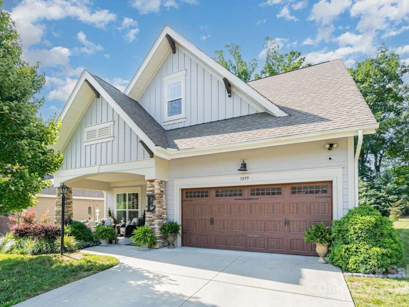 3899 Zemosa Lane, Concord, NC 28027.  MLS# CAR4275282, YatesRealty ID 24226. Great looking Craftsman style home.