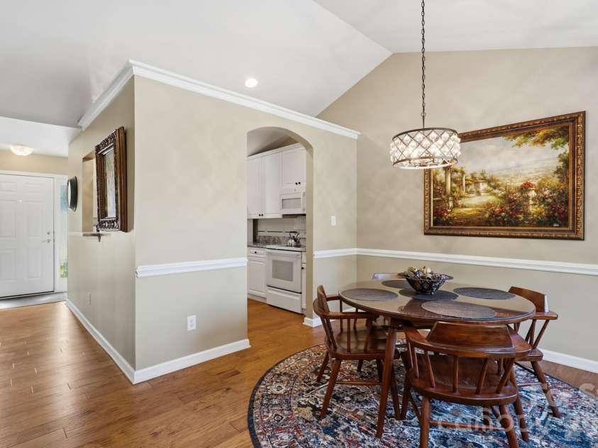 7224 Swans Run Road, Charlotte, NC 28226.  MLS# CAR4370419, YatesRealty ID 24226. 