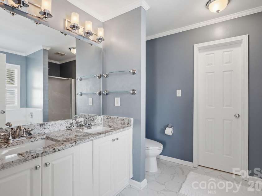7224 Swans Run Road, Charlotte, NC 28226.  MLS# CAR4370419, YatesRealty ID 24226. 