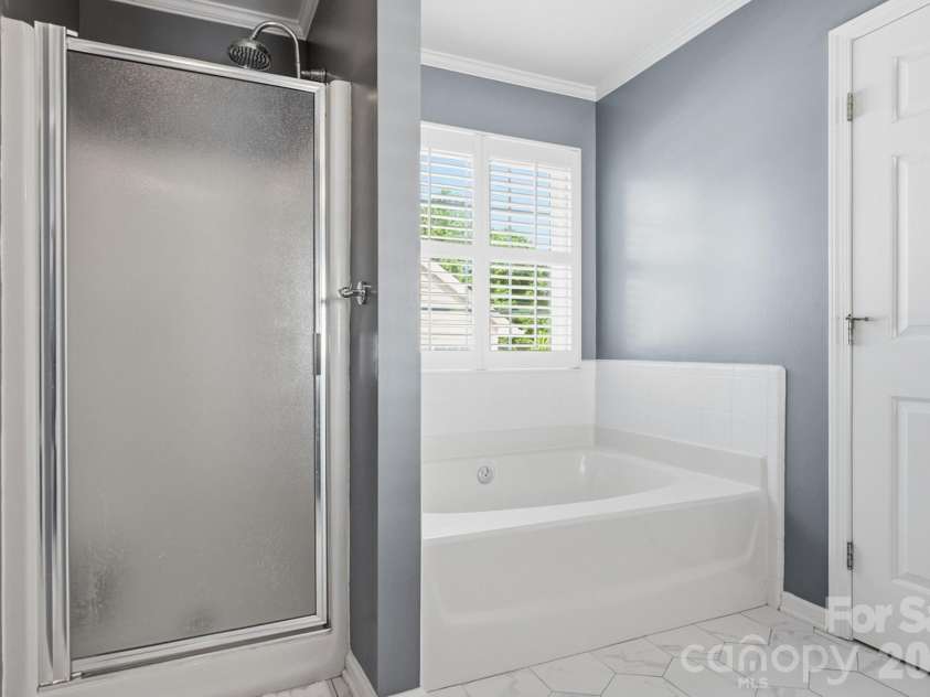 7224 Swans Run Road, Charlotte, NC 28226.  MLS# CAR4370419, YatesRealty ID 24226. 
