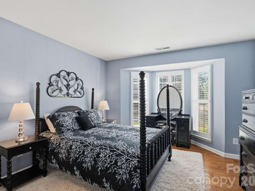 7224 Swans Run Road, Charlotte, NC 28226.  MLS# CAR4370419, YatesRealty ID 24226. 