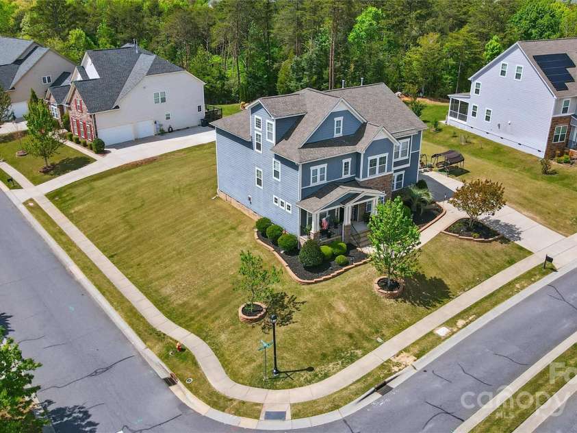 1276 Stonecrest Boulevard, Tega Cay, SC 29708.  MLS# CAR4239331, YatesRealty ID 24228. 