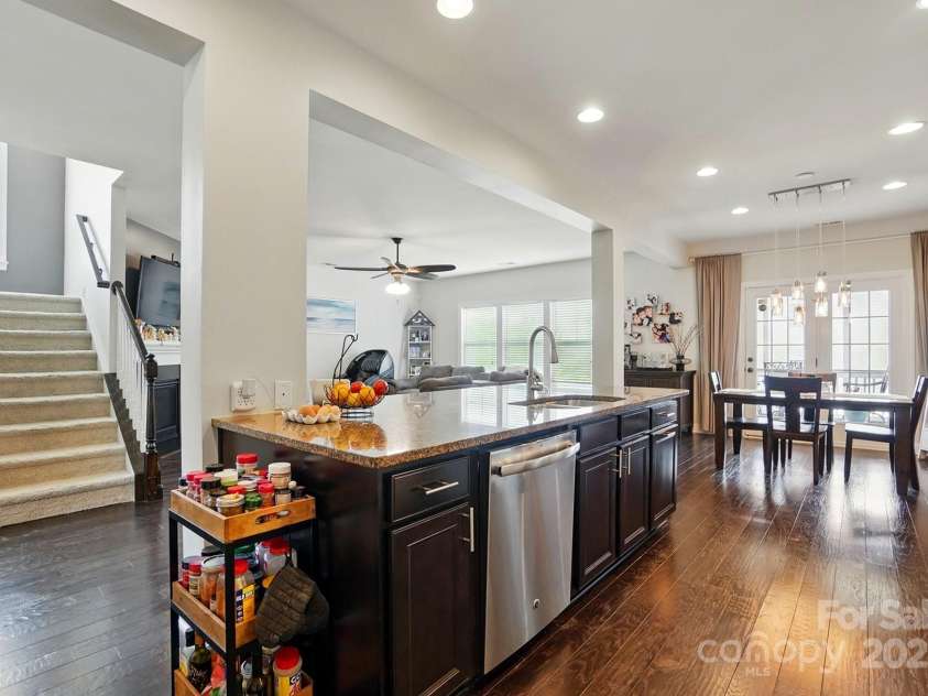 1276 Stonecrest Boulevard, Tega Cay, SC 29708.  MLS# CAR4239331, YatesRealty ID 24228. 