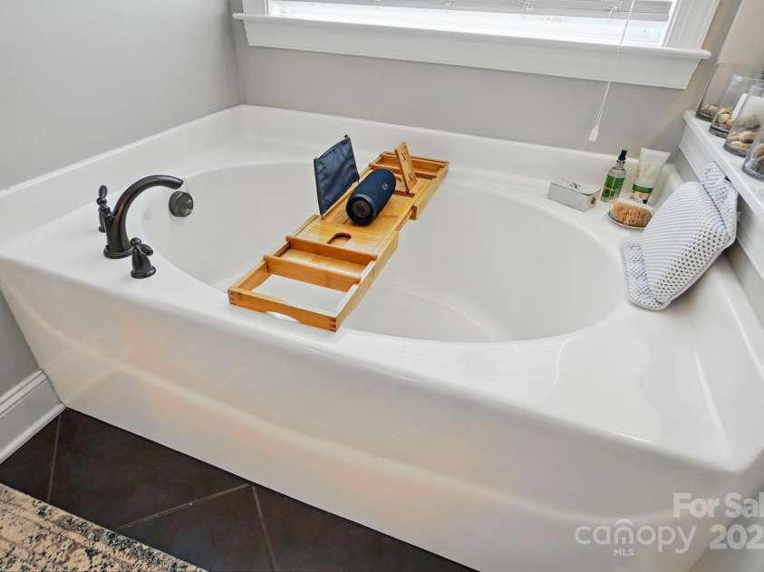 1276 Stonecrest Boulevard, Tega Cay, SC 29708.  MLS# CAR4239331, YatesRealty ID 24228. 