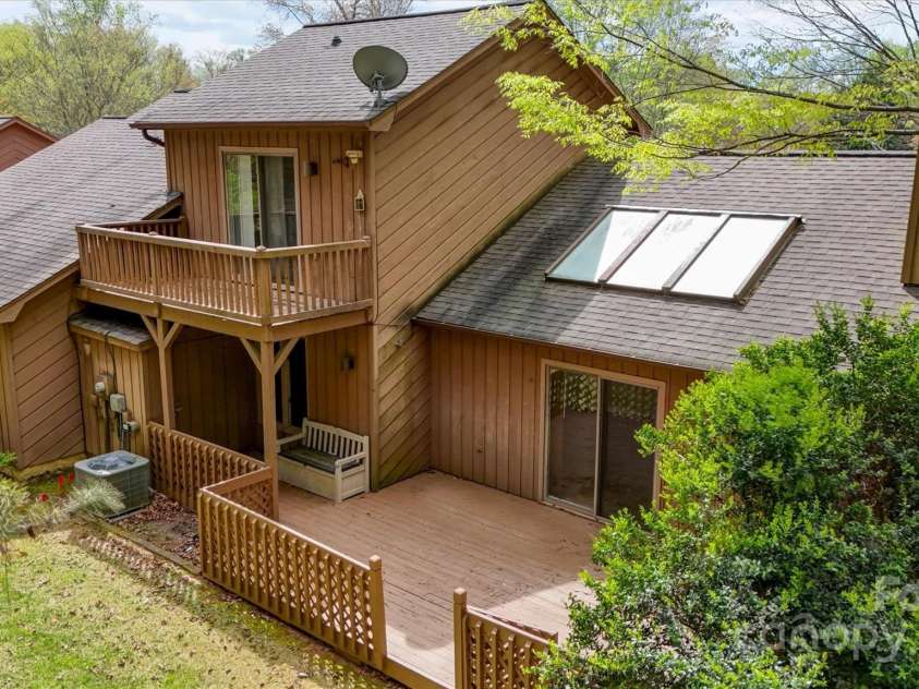 1720 12th Street, Hickory, NC 28601.  MLS# CAR4165878, YatesRealty ID 2423. 