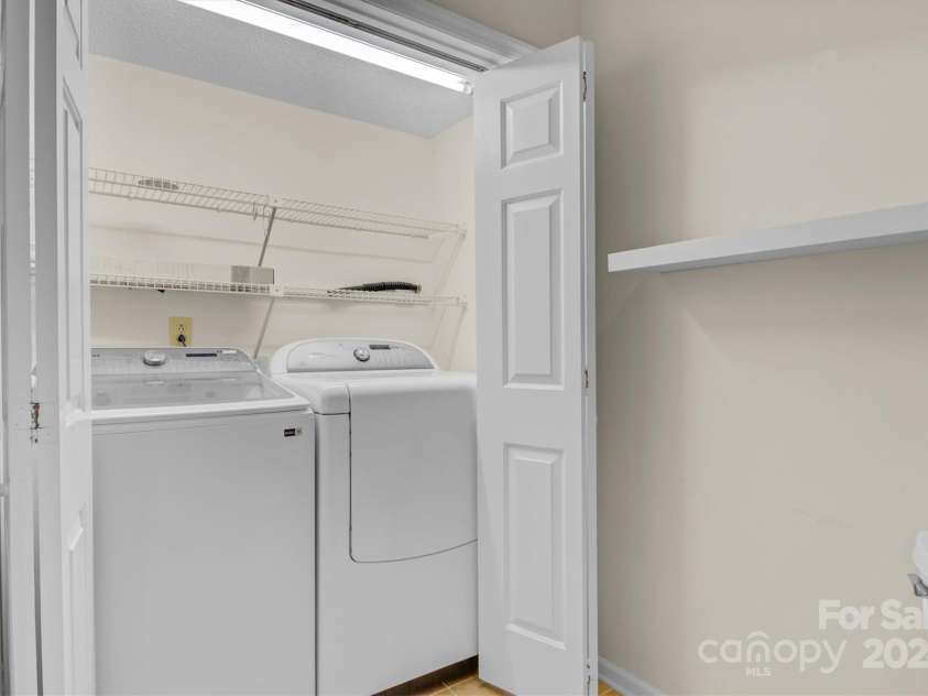 1720 12th Street, Hickory, NC 28601.  MLS# CAR4165878, YatesRealty ID 2423. 