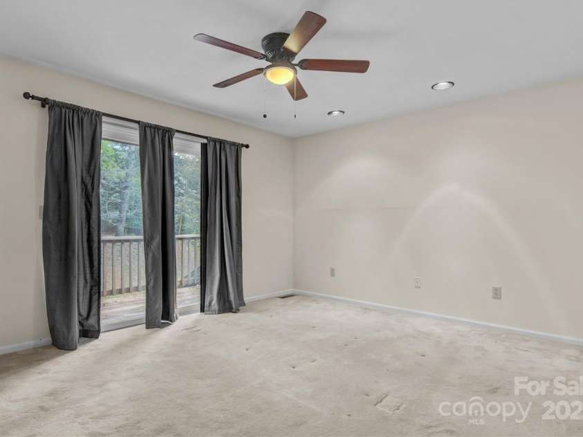 1720 12th Street, Hickory, NC 28601.  MLS# CAR4165878, YatesRealty ID 2423. 