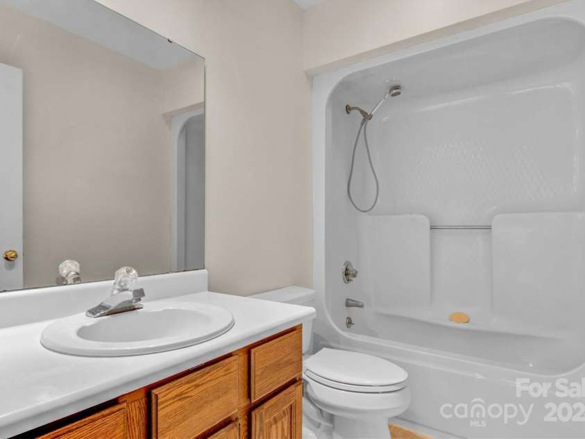 1720 12th Street, Hickory, NC 28601.  MLS# CAR4165878, YatesRealty ID 2423. 