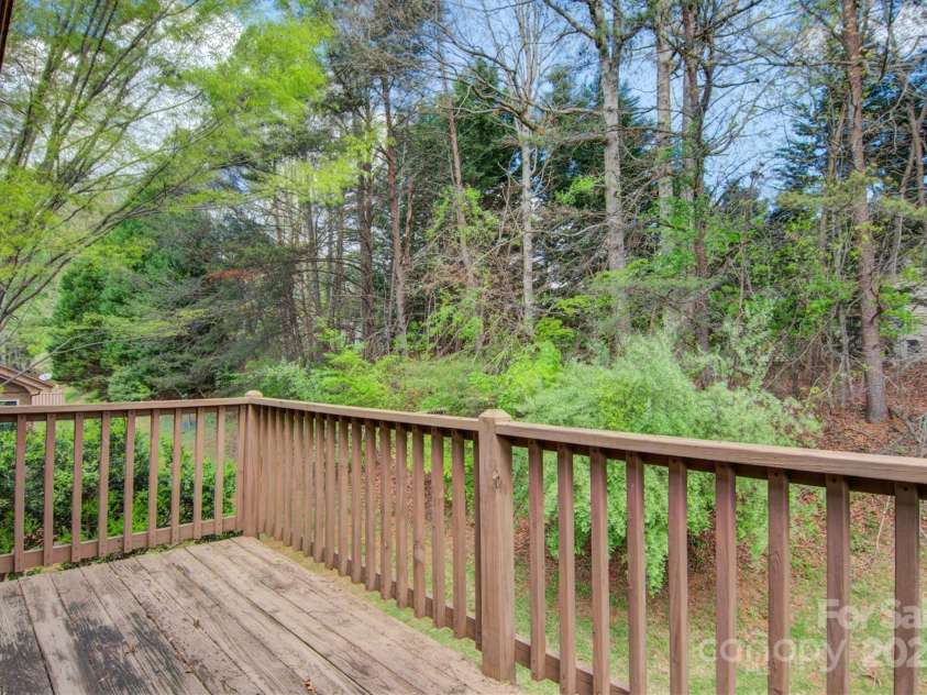 1720 12th Street, Hickory, NC 28601.  MLS# CAR4165878, YatesRealty ID 2423. 