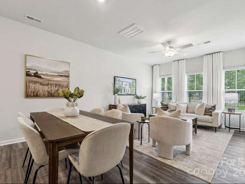 2950 Sloan Drive, Charlotte, NC 28208.  MLS# CAR4328078, YatesRealty ID 2423. 