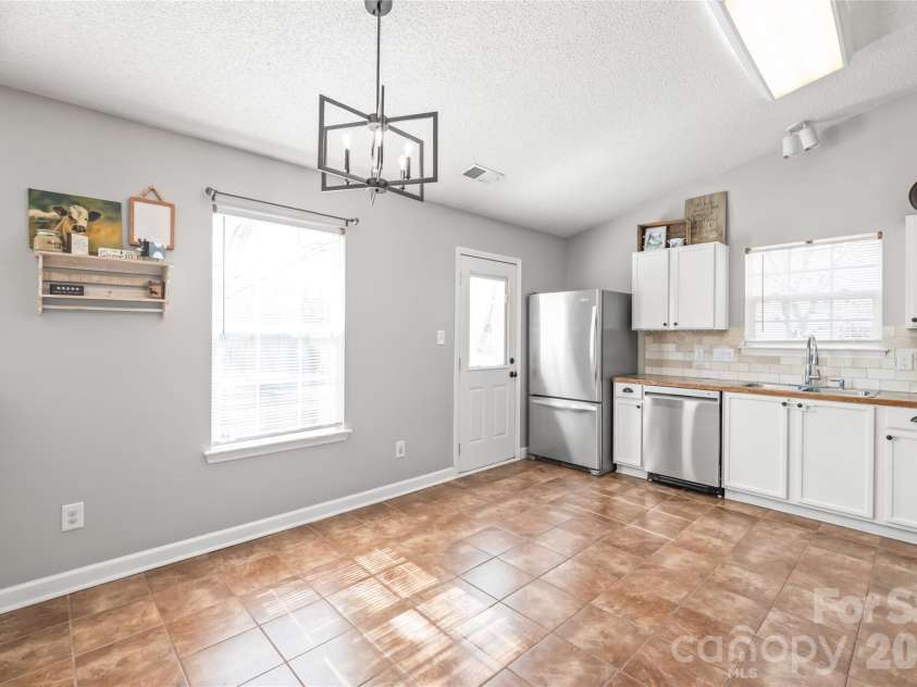 3085 Counselors Drive, Monroe, NC 28110.  MLS# CAR4349850, YatesRealty ID 2423. Eat-In Kitchen with Room For A Large Table