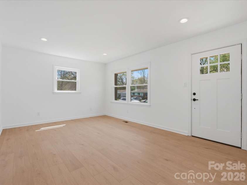 4946 Morgan Street, Charlotte, NC 28208.  MLS# CAR4361415, YatesRealty ID 24232. 