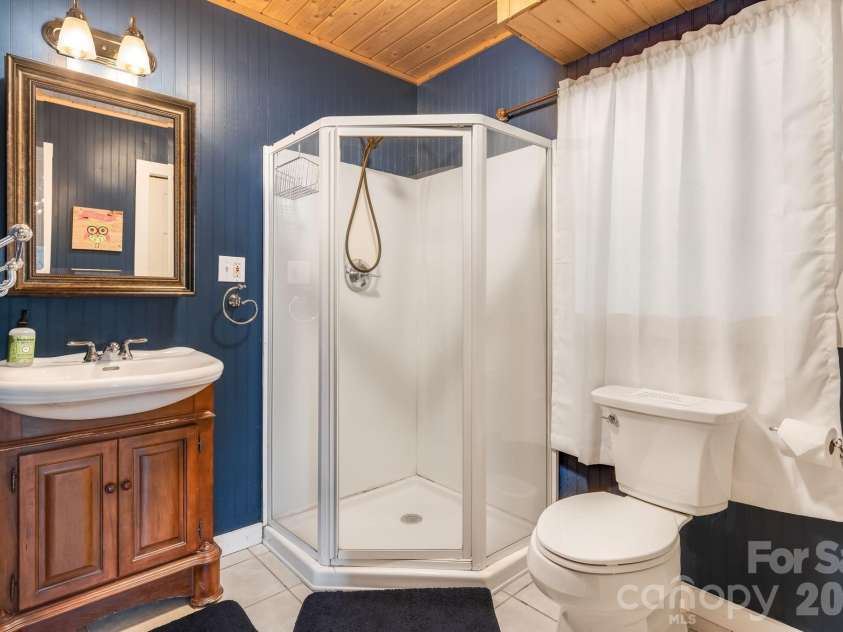 422 Glenaire Drive, Mars Hill, NC 28754.  MLS# CAR4353964, YatesRealty ID 24233. 