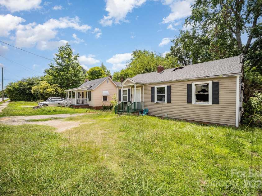 638 Black Street, Rock Hill, SC 29730.  MLS# CAR4270724, YatesRealty ID 24233. 