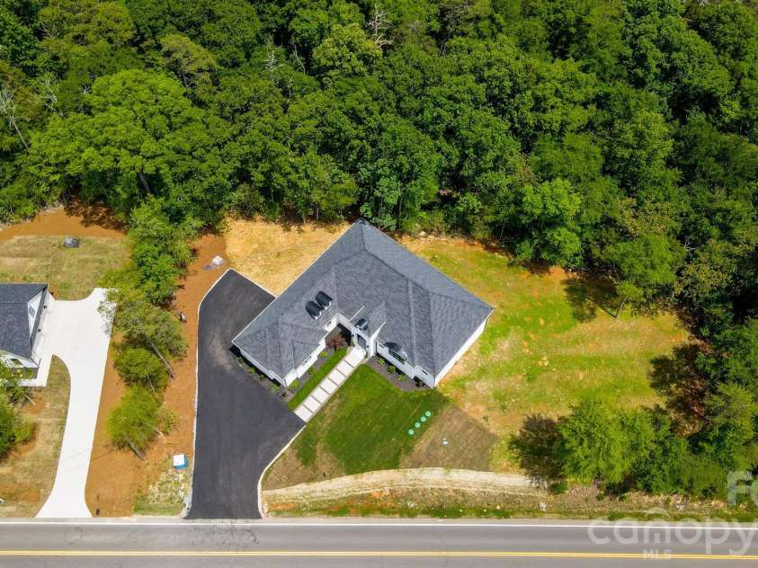 436 Riddle Mill Road, Clover, SC 29710.  MLS# CAR4361598, YatesRealty ID 24234. 