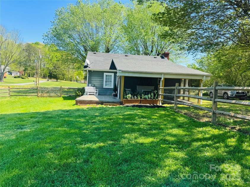 835 Leach Road, Salisbury, NC 28146.  MLS# CAR4246521, YatesRealty ID 24234. 