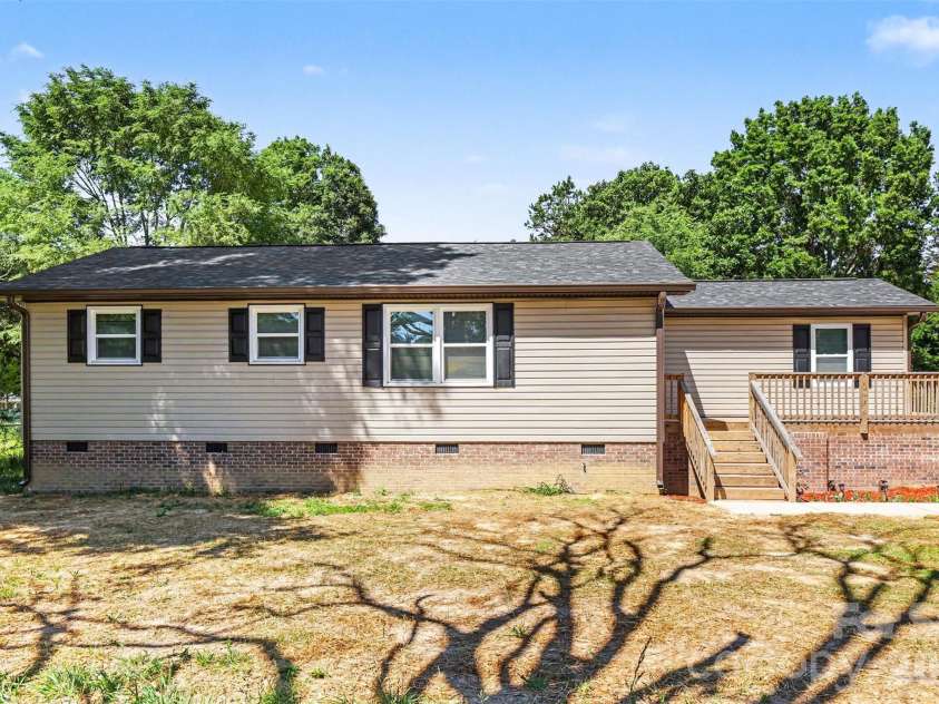 1146 Mt Holly Road, Rock Hill, SC 29730.  MLS# CAR4381157, YatesRealty ID 24235. 