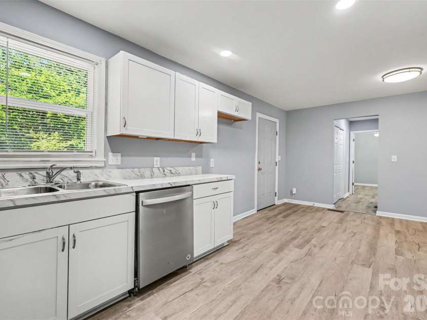 1146 Mt Holly Road, Rock Hill, SC 29730.  MLS# CAR4381157, YatesRealty ID 24235. 
