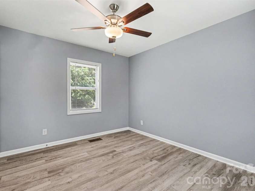 1146 Mt Holly Road, Rock Hill, SC 29730.  MLS# CAR4381157, YatesRealty ID 24235. 
