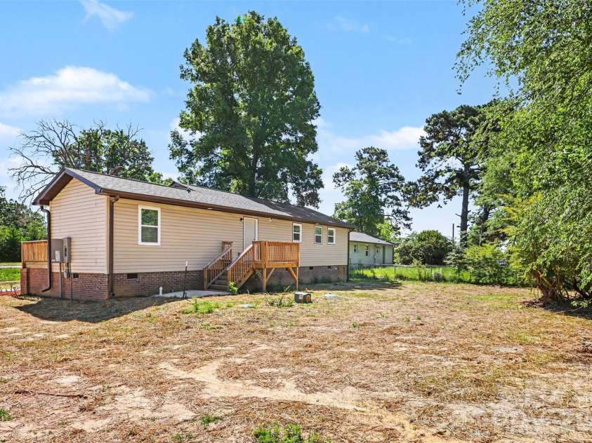 1146 Mt Holly Road, Rock Hill, SC 29730.  MLS# CAR4381157, YatesRealty ID 24235. 