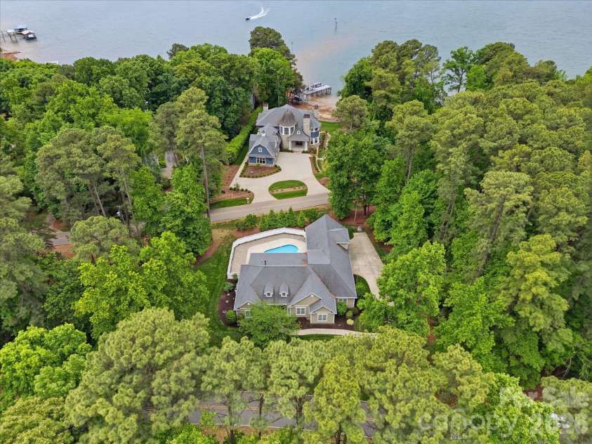 505 Stonemarker Road, Mooresville, NC 28117.  MLS# CAR4373909, YatesRealty ID 24238. 