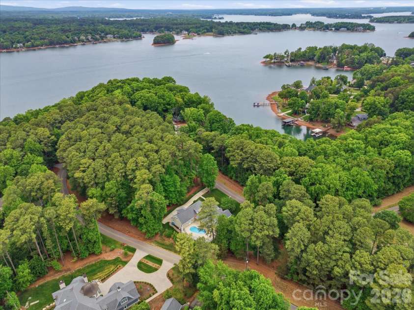 505 Stonemarker Road, Mooresville, NC 28117.  MLS# CAR4373909, YatesRealty ID 24238. 