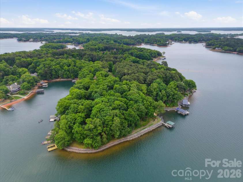 505 Stonemarker Road, Mooresville, NC 28117.  MLS# CAR4373909, YatesRealty ID 24238. 
