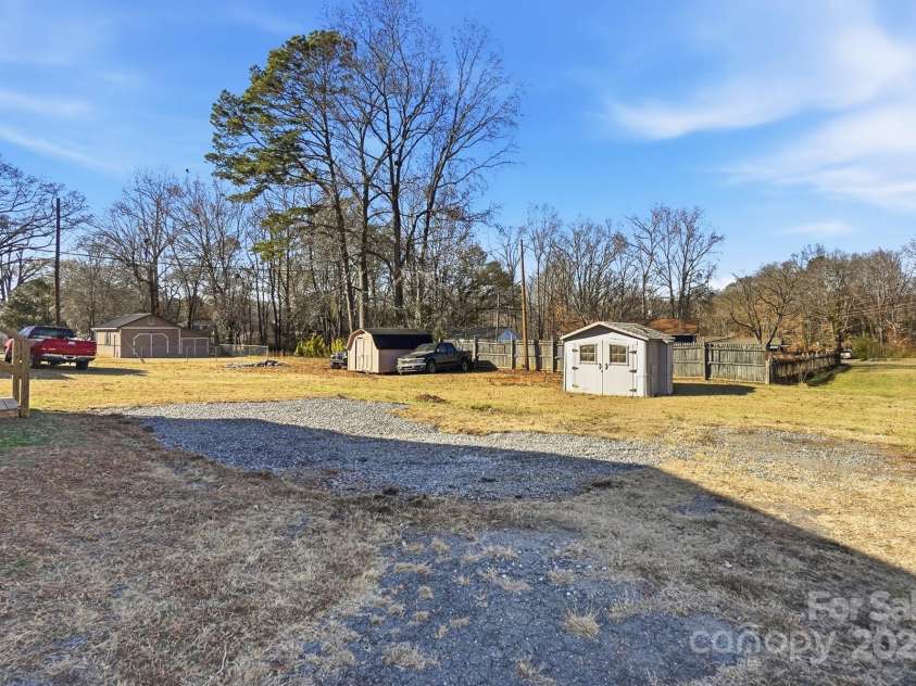 412 Ridge Street, Stanley, NC 28164.  MLS# CAR4330034, YatesRealty ID 2424. 