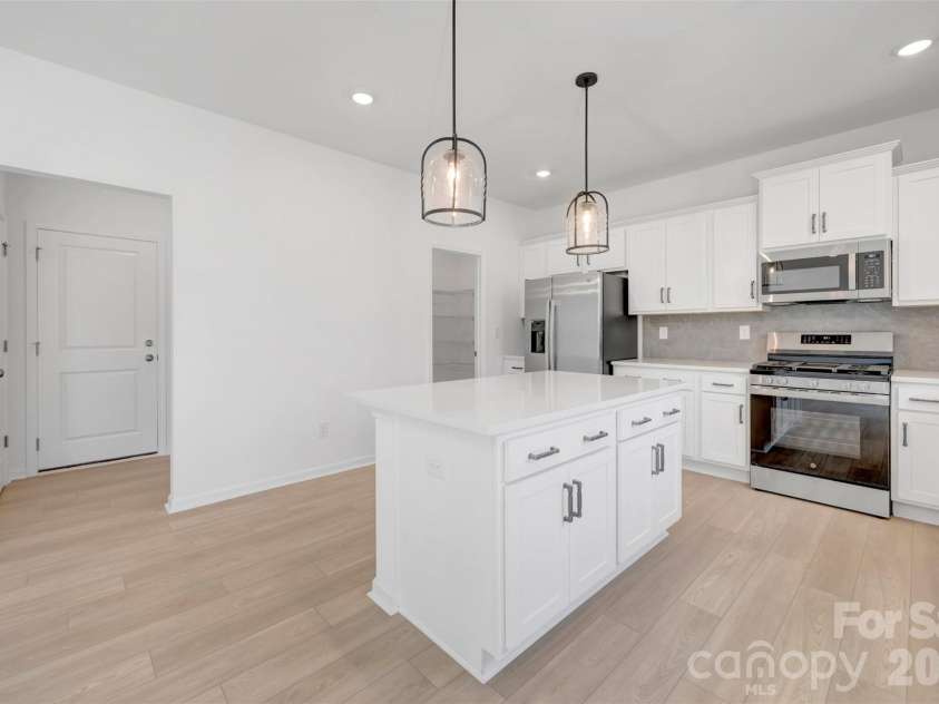 645 Willoughby Park Drive, Monroe, NC 28112.  MLS# CAR4376577, YatesRealty ID 24240. Kitchen