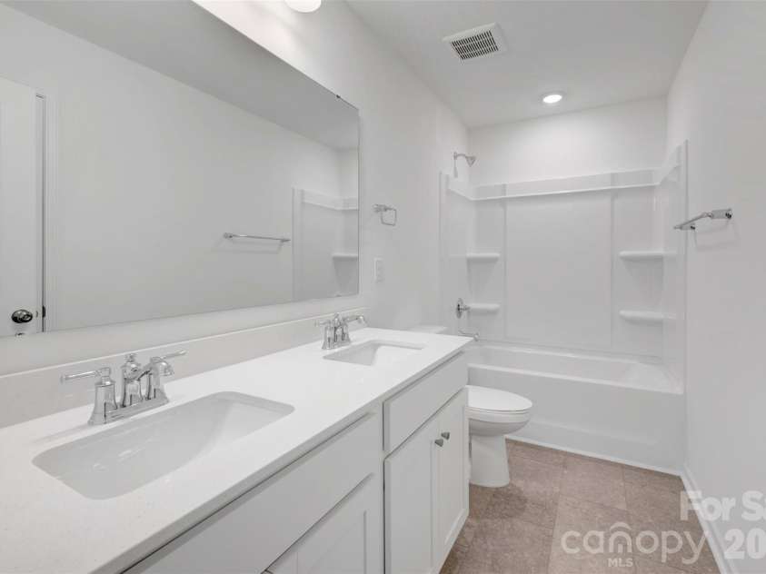 645 Willoughby Park Drive, Monroe, NC 28112.  MLS# CAR4376577, YatesRealty ID 24240. Secondary bathroom