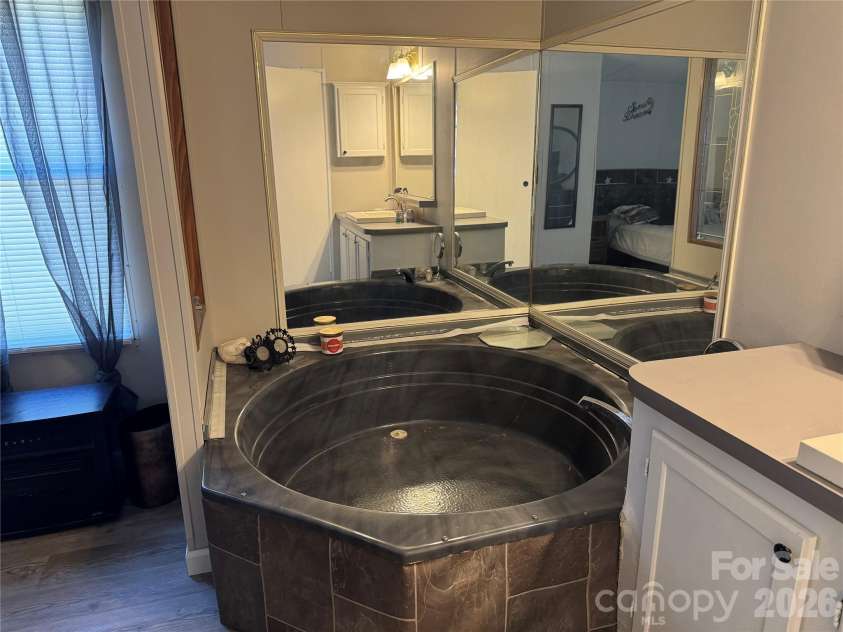 131 Bethany Woods Lane, Statesville, NC 28625.  MLS# CAR4379965, YatesRealty ID 24241. 