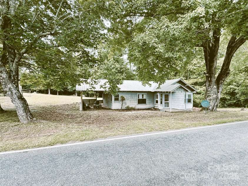 3465 Peniel Road, Tryon, NC 28782.  MLS# CAR4213034, YatesRealty ID 24241. 