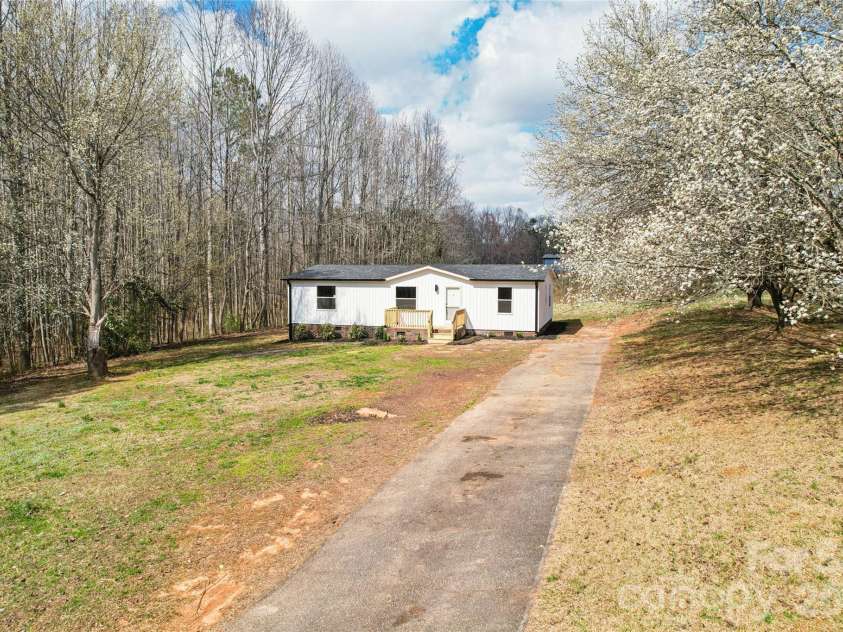 1012 Cherry Tree Court, Bessemer City, NC 28016.  MLS# CAR4354163, YatesRealty ID 24242. 