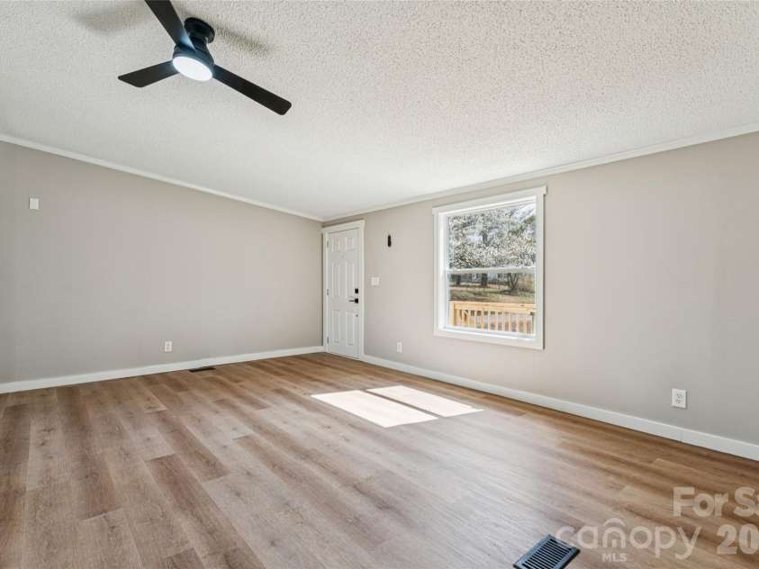 1012 Cherry Tree Court, Bessemer City, NC 28016.  MLS# CAR4354163, YatesRealty ID 24242. 