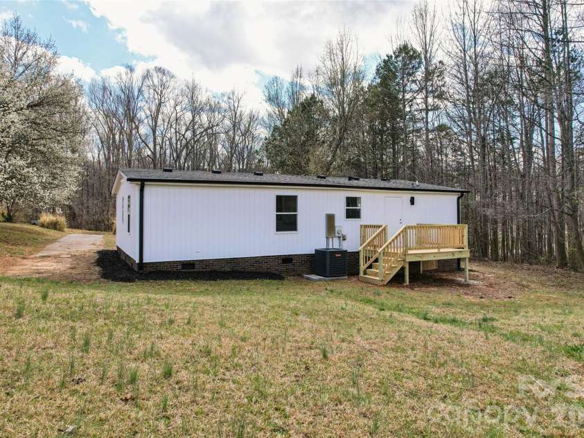 1012 Cherry Tree Court, Bessemer City, NC 28016.  MLS# CAR4354163, YatesRealty ID 24242. 