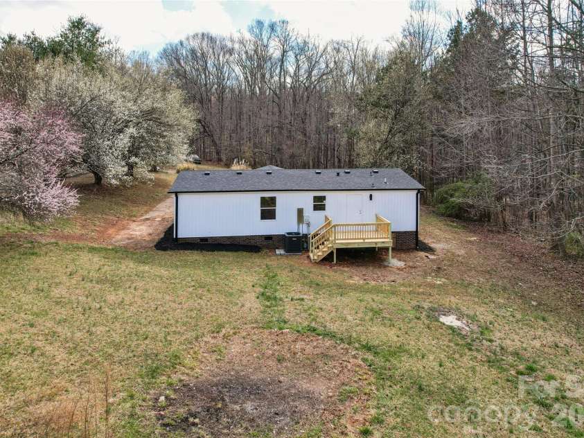 1012 Cherry Tree Court, Bessemer City, NC 28016.  MLS# CAR4354163, YatesRealty ID 24242. 